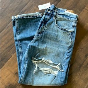 American Eagle 90’s boyfriend jeans